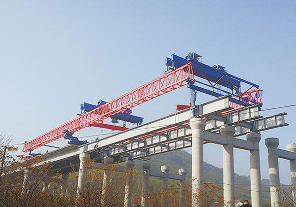 貴州貴陽自平衡架橋機案例現(xiàn)場