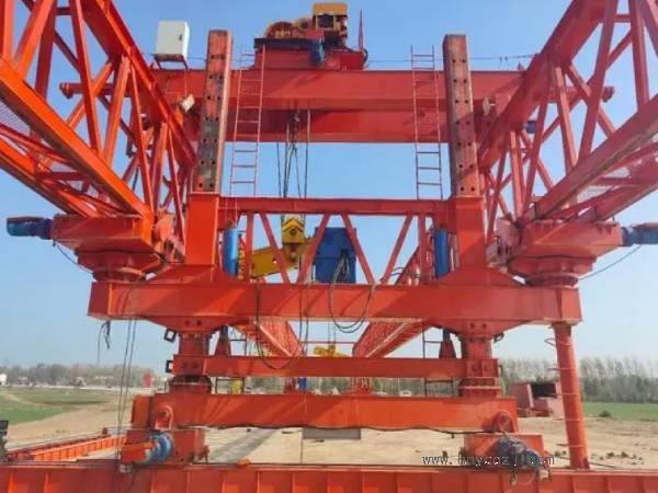 50米架橋機(jī)在施工過程中可能遇到的問題及解決方法？