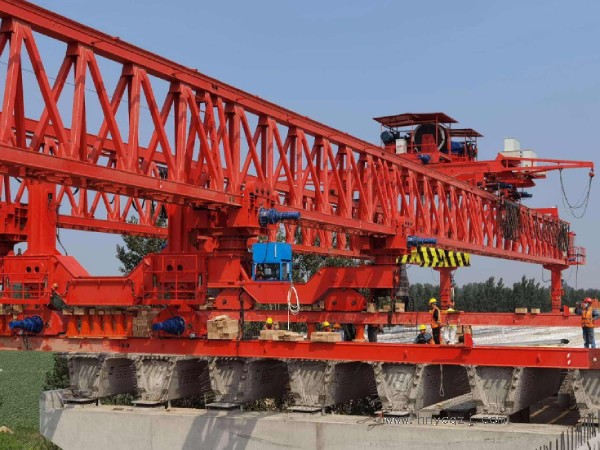 50噸架橋機(jī)施工過程中，如何保證作業(yè)質(zhì)量？