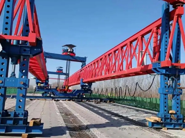 在購買50噸以上架橋機(jī)時(shí)，應(yīng)該如何考慮成本效益？